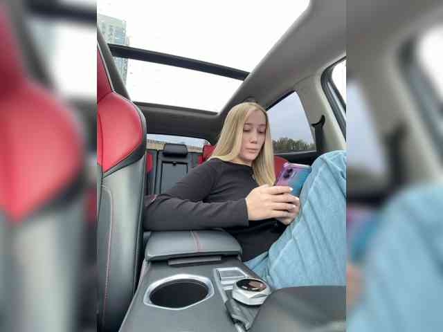 Svetlana____ webcam