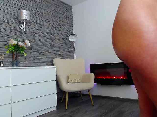 Allana-Doll webcam