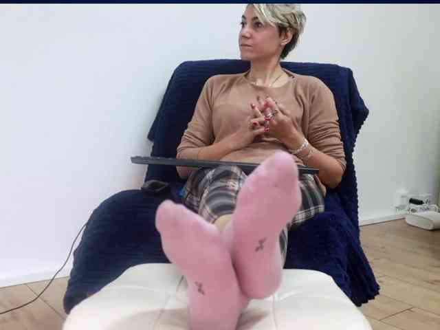 Modella: LadyMoonCash