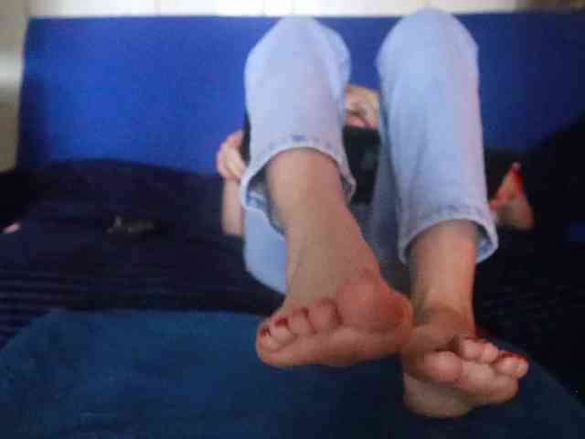 LadyMoonCash webcam