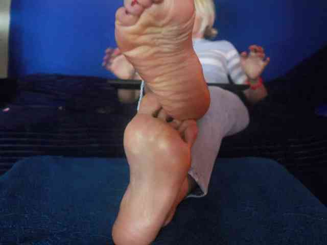 LadyMoonCash webcam