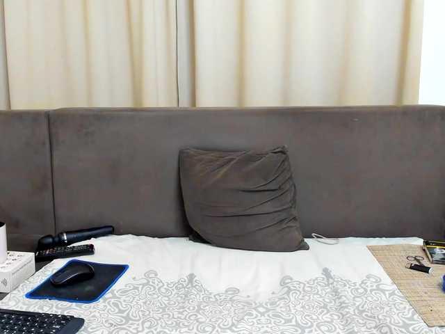 Sophiestique live cam on BongaCams