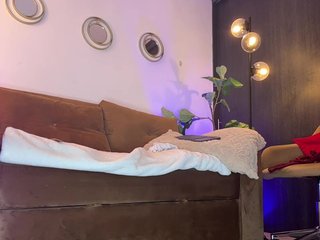 Charlize_Grey