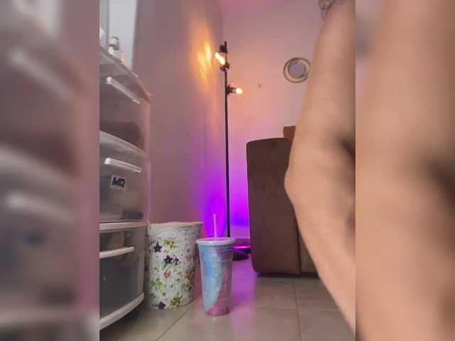 go to chat with Charlize_Grey