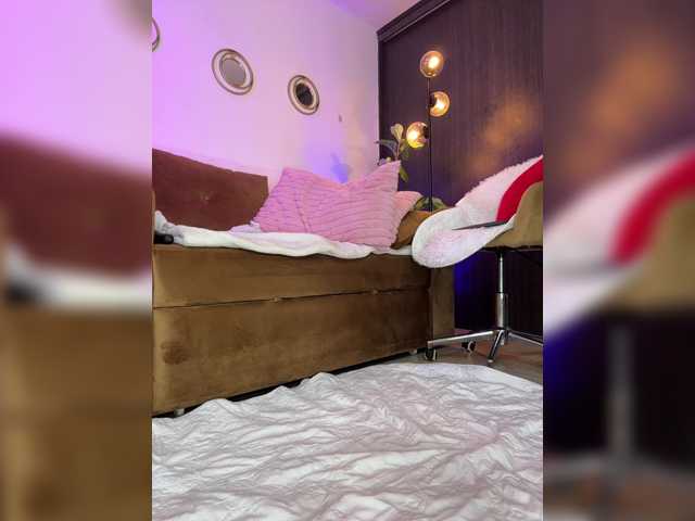 Charlize_Grey