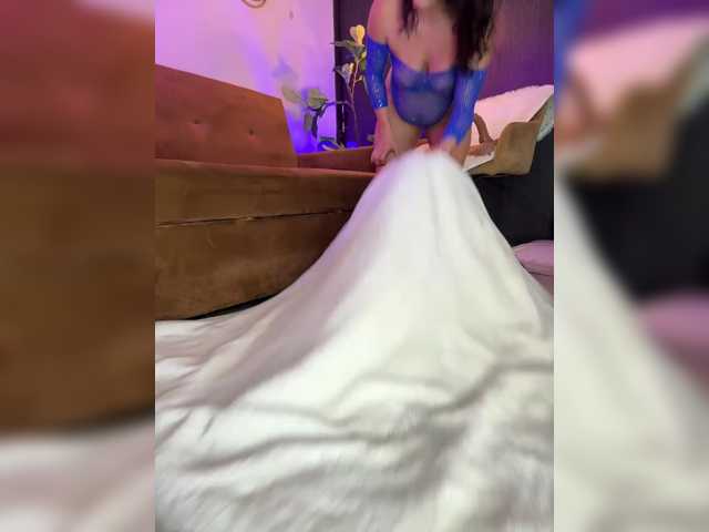Charlize_Grey live cam preview