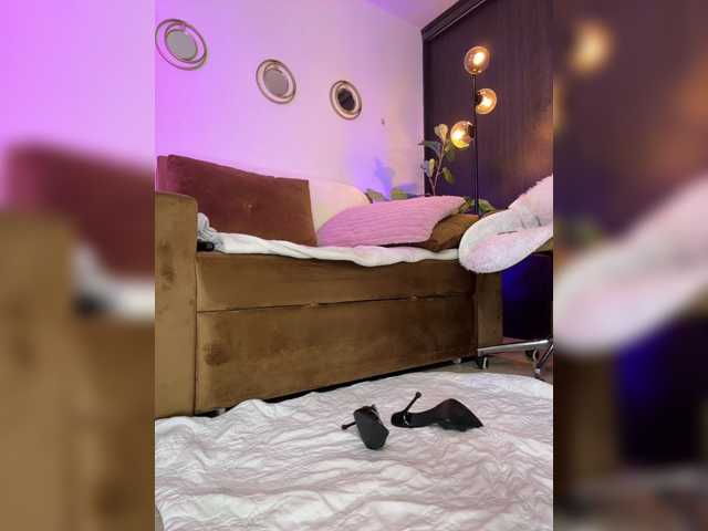 Charlize_Grey