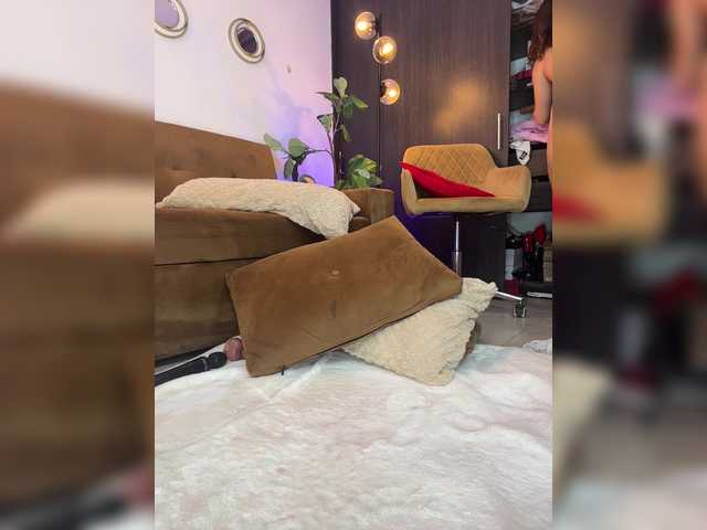Charlize_Grey