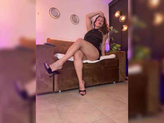 Charlize_Grey
