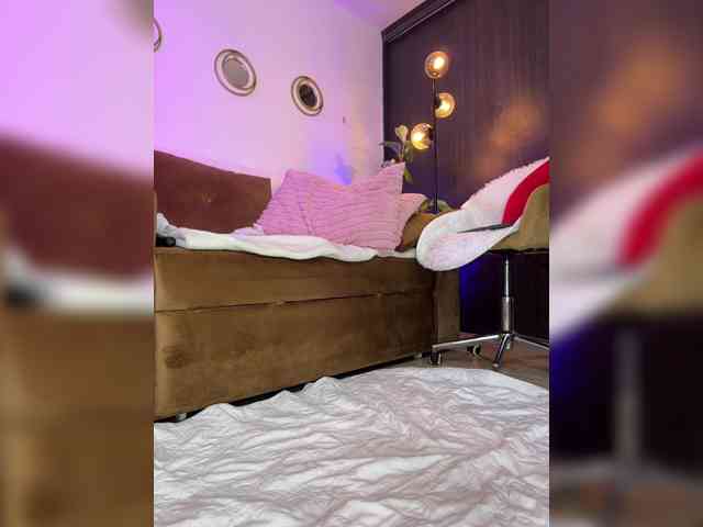 Charlize_Grey webcam