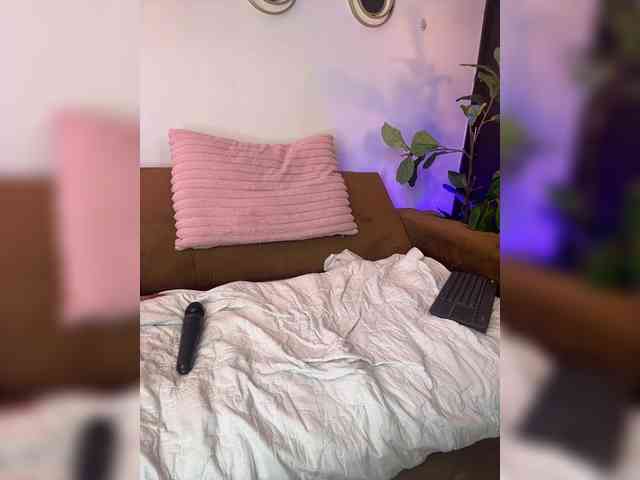 Charlize_Grey webcam