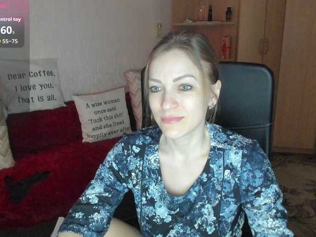 CherishSia's BongaCams show and profile