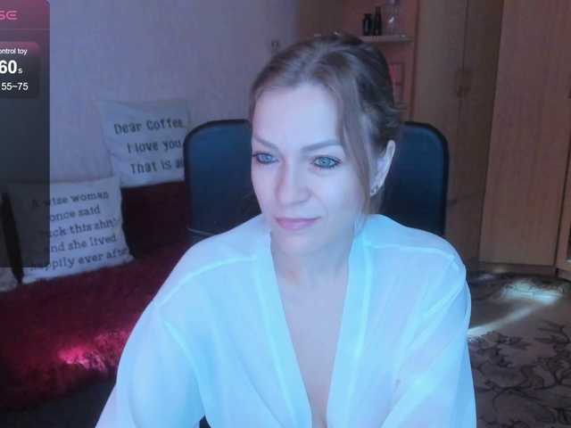 CherishSia live cam on BongaCams