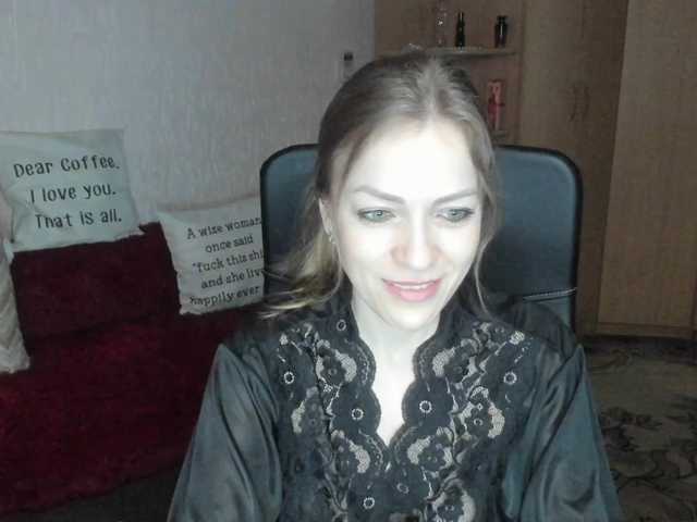 CherishSia's BongaCams show and profile