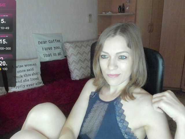CherishSia live cam on BongaCams