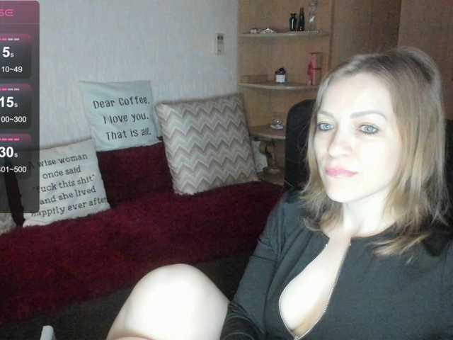 CherishSia live cam on BongaCams
