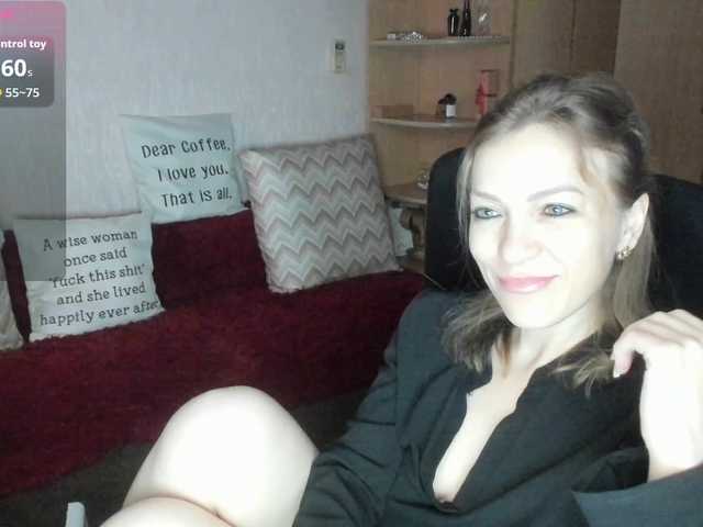 SilviaSweet live cam preview