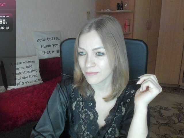 CherishSia live cam on BongaCams