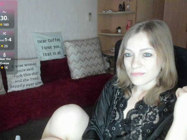 SilviaSweet live cam preview