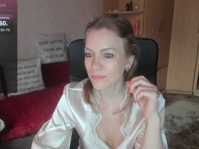 CherishSia live cam on BongaCams