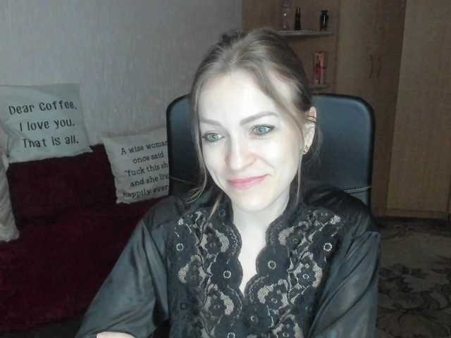 CherishSia's BongaCams show and profile