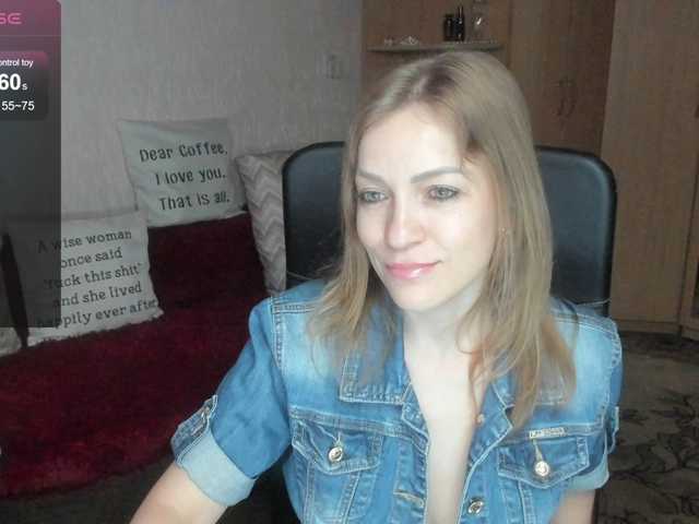 le modèle SilviaSweet est en webcam porno dans un show sur le site bongacams, il possède les tags suivants: White/Caucasian,Blonde,Shaved
