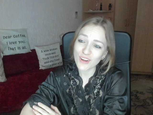 CherishSia's BongaCams show and profile