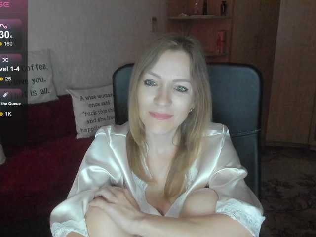 CherishSia live cam on BongaCams