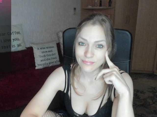 CherishSia live cam on BongaCams