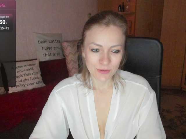 CherishSia live cam on BongaCams