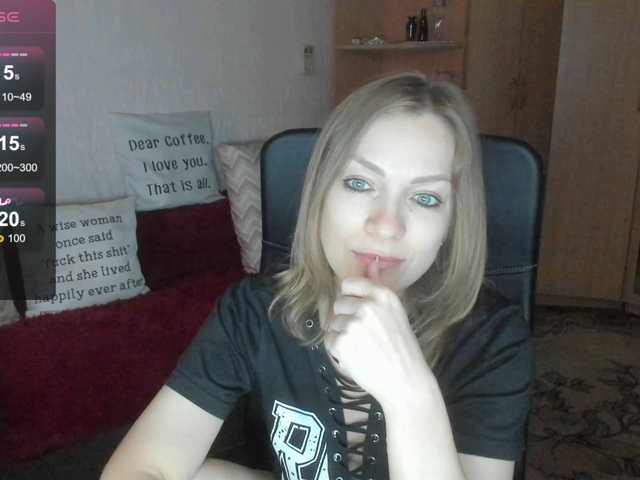 CherishSia live cam on BongaCams
