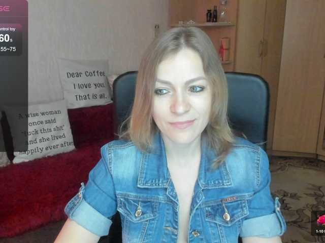 CherishSia live cam on BongaCams