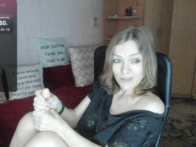 CherishSia live cam on BongaCams