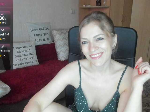 CherishSia live cam on BongaCams