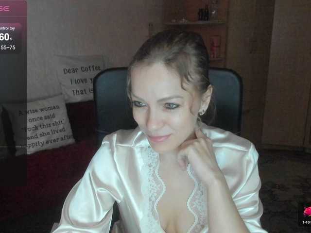 SilviaSweet — live female cam