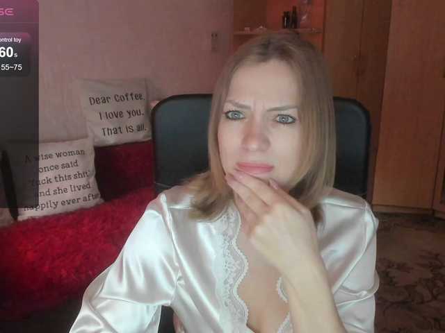 CherishSia live cam on BongaCams