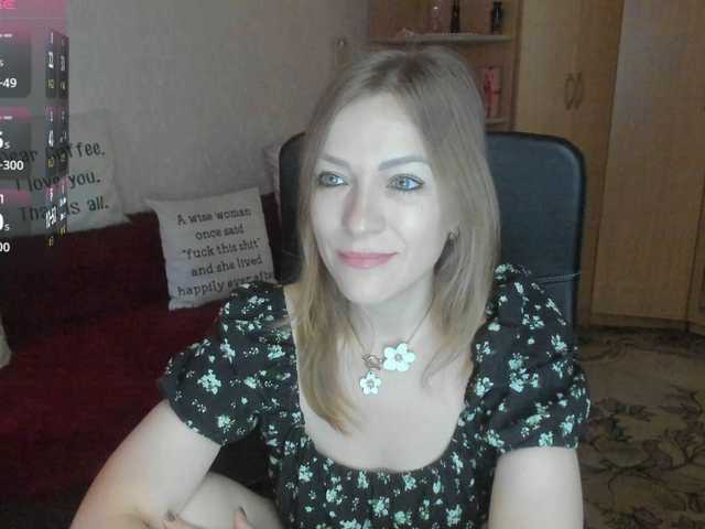 CherishSia live cam on BongaCams