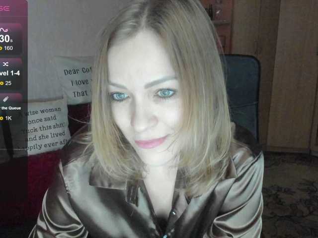 CherishSia live cam on BongaCams