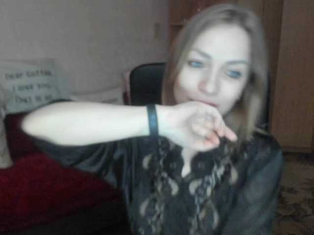 CherishSia's BongaCams show and profile