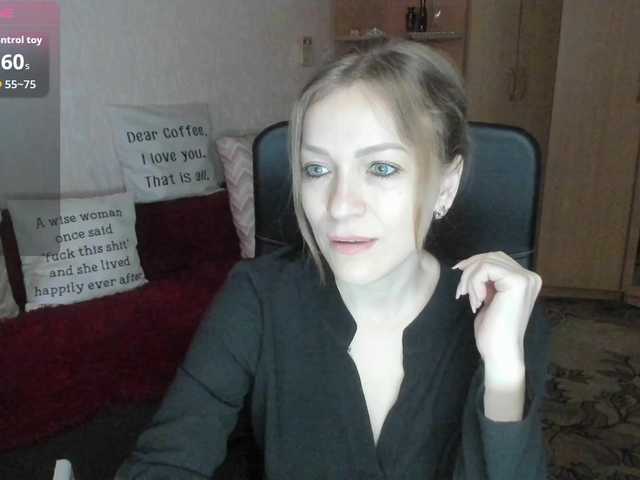 CherishSia live cam on BongaCams