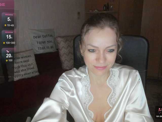 SilviaSweet — live female cam