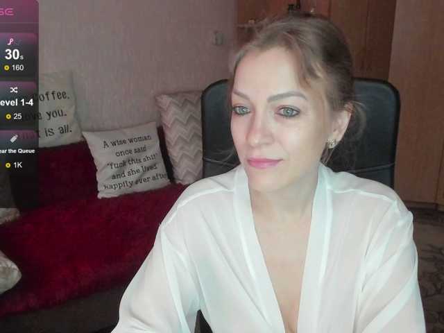 CherishSia live cam on BongaCams