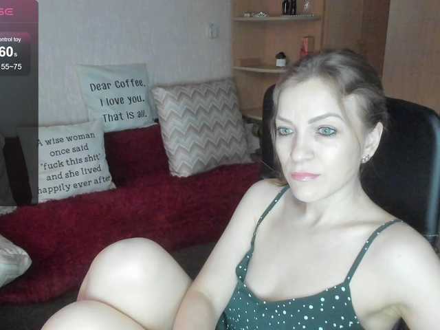 CherishSia live cam on BongaCams