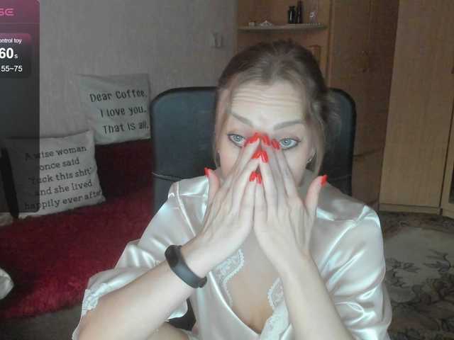 CherishSia live cam on BongaCams
