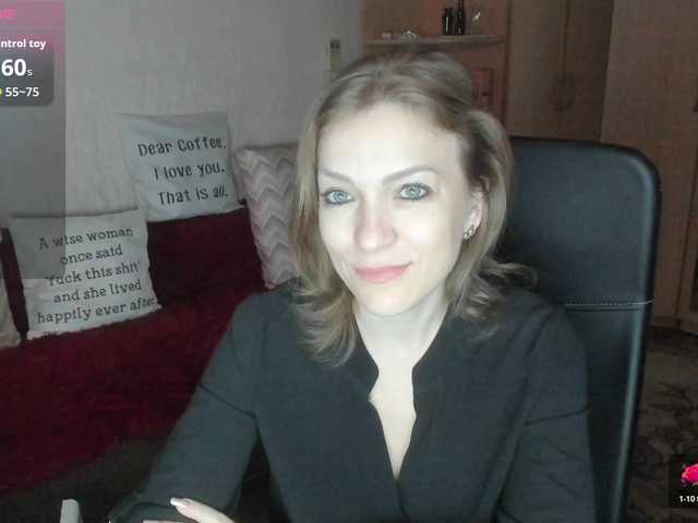 SilviaSweet live cam preview