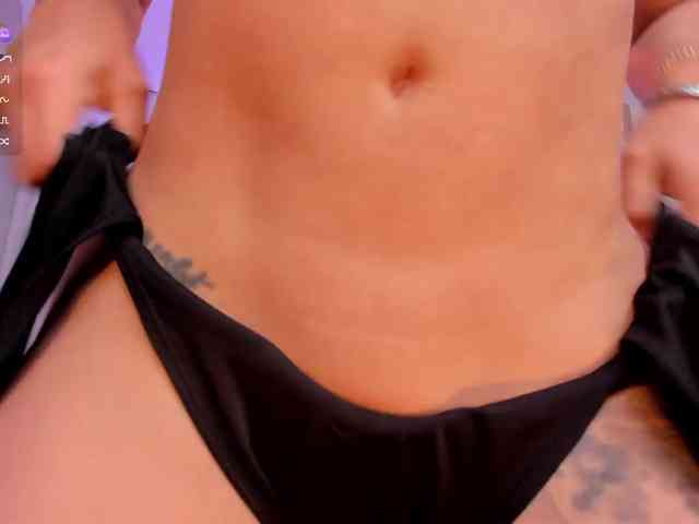 LeahJones webcam