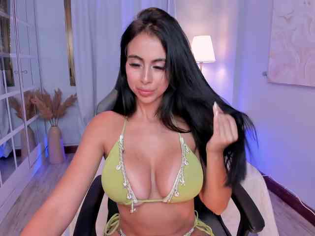 Modelo: LeahJones