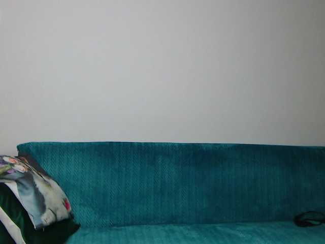 Sara-Daisy's BongaCams show and profile