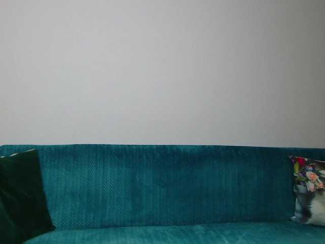 Sara-Daisy's BongaCams show and profile