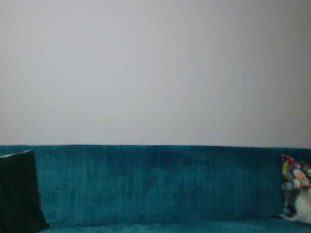 Sara-Daisy's BongaCams show and profile